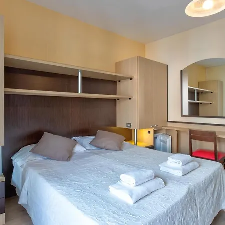 Hotel Roma Torbole Sul Garda Exterior photo